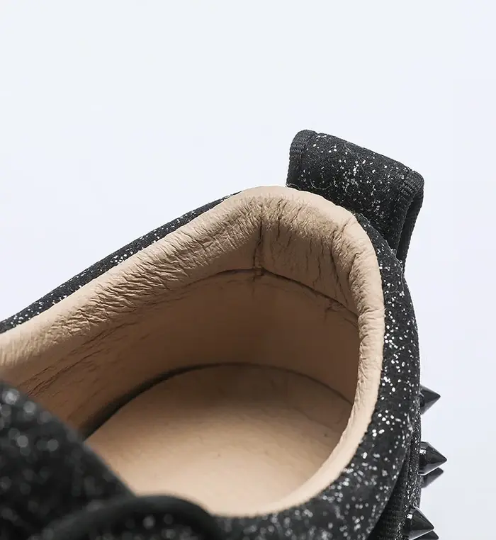 Nouvelles baskets argentées tendance à paillettes et clous pour hommes