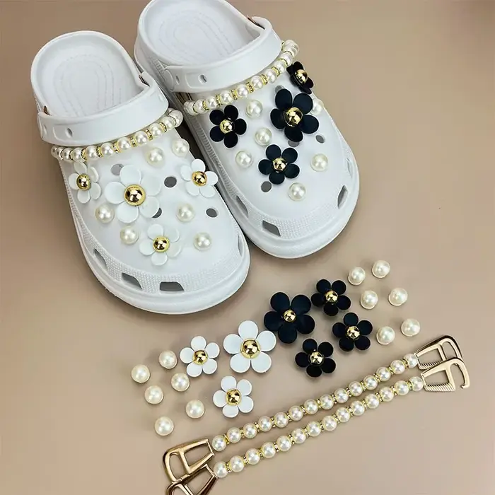 Breloques de chaussures à trous élégantes, pour fleur, sabots en perles, Jeans, dessin animé, breloq