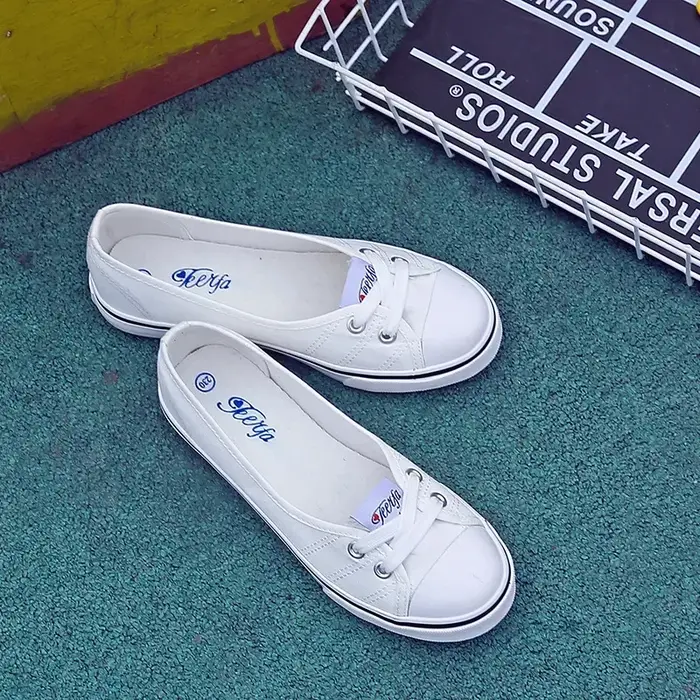 Baskets en toile blanches peu profondes pour femmes, chaussures plates d'été tendance 2021, chaussur