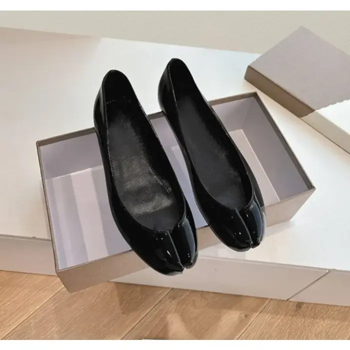 Chaussures simples de styliste