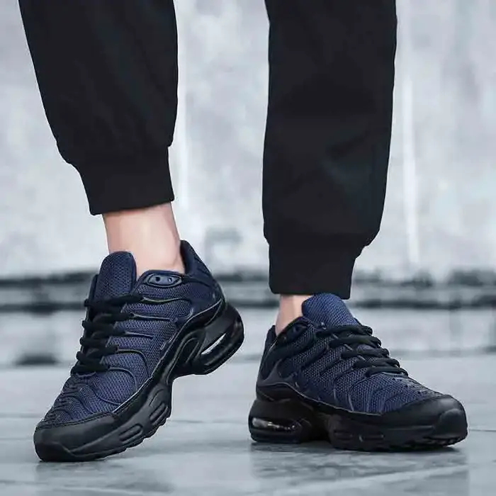 Grands chaussures hommes baskets