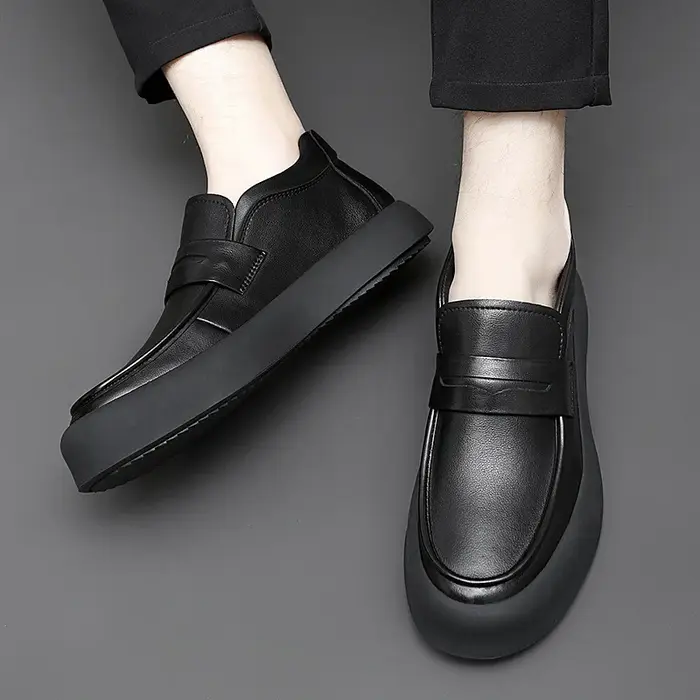 Chaussures en cuir faites à la main pour hommes