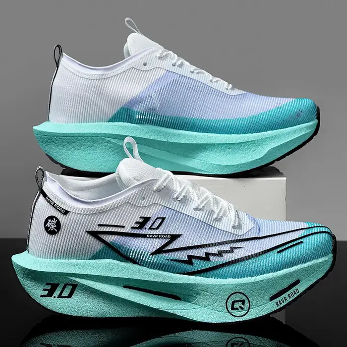 Nouvelles Chaussures de Course Homme 2026 Légères à Semelle Épaisse Baskets Décontractées Respirantes en Maille