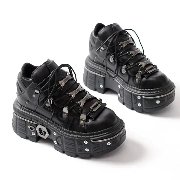 Chaussures à plateforme Punk pour femmes, baskets à lacets, bout rond, décoration en métal, talons fins, chaussures gothiques de fête, boîte de nuit