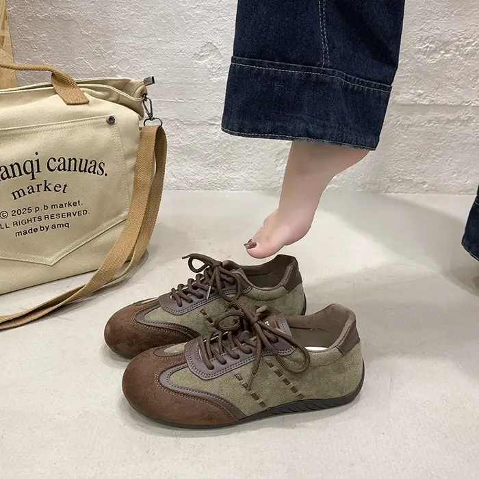 Chaussures Deqin rétro à la mode et légères pour femmes