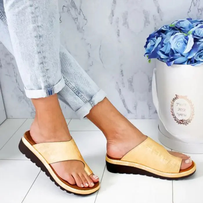 Nouvelles femmes pantoufles semelle plate décontracté doux gros orteil pied sandale