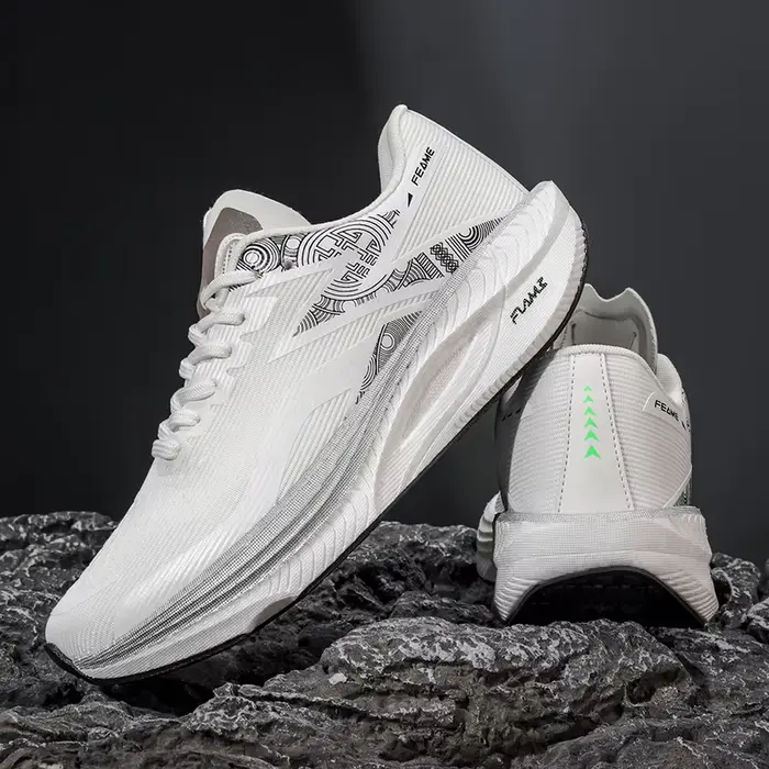 Chaussures de course tendance pour hommes été 2026