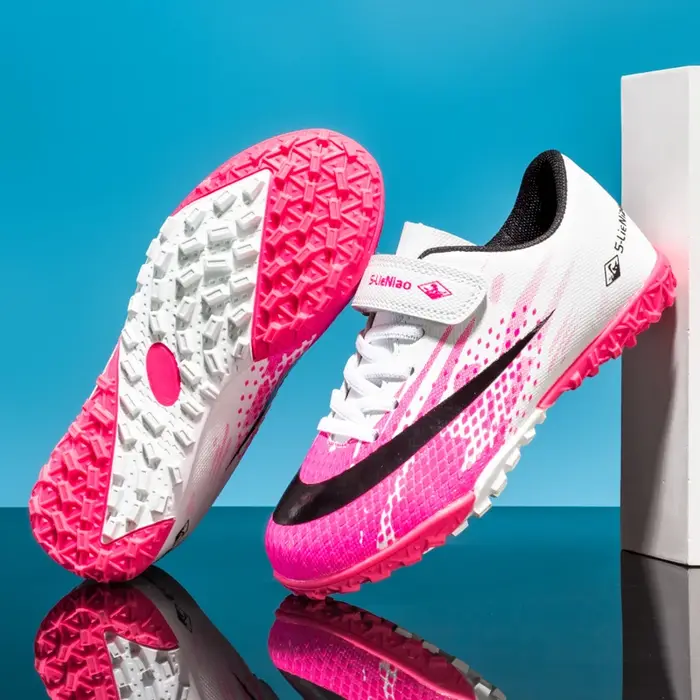 Nouvelles chaussures de football pour enfants, chaussures de sport d'intérieur, entraînement de futsal, match sur gazon, chaussures de sport ultralégères confortables pour adultes, chaussures de footb