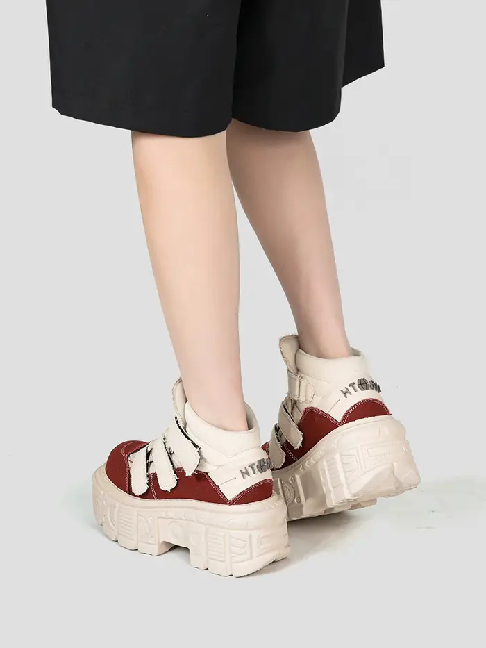 2026 gothique cheville Rock bottes nouveau Style Punk femmes chaussures à lacets talon hauteur 6CM plate-forme