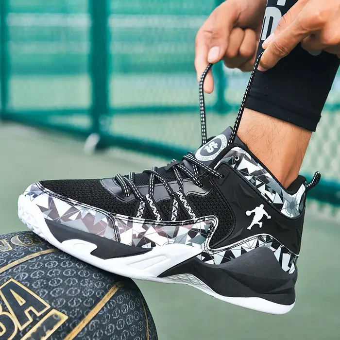 Chaussures de basket-ball pour hommes