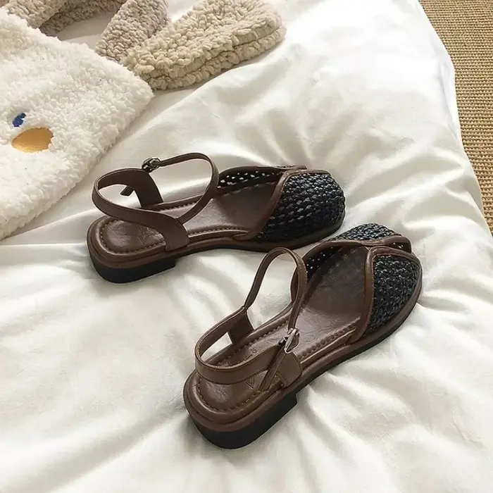 Sandales tressées fermées pour femmes – Chaussures plates élégantes avec bride de cheville – Mules t