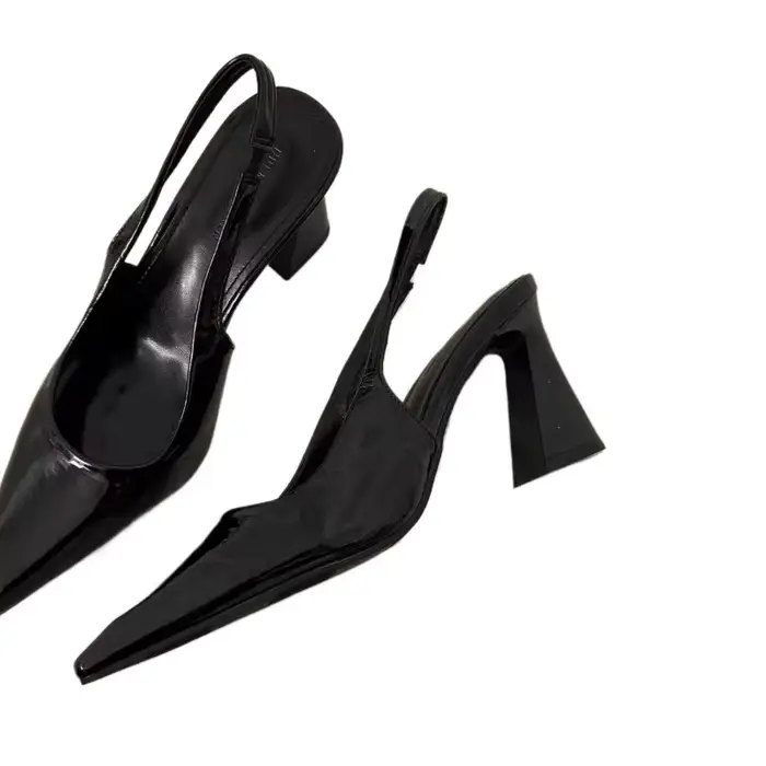 Sandales noires femmes été nouvelle mode femmes sandales escarpins pointus femmes chaussures bureau robe chaussures Sexy talon carré chaussures hautes