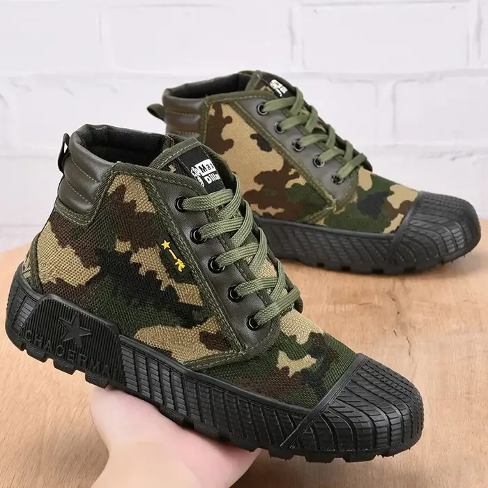 Chaussures en toile coordonnantes pour hommes