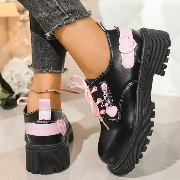Chaussures Femme Printemps-Automne 2026 Nouveauté Tendance Luxe Designer Semelle Épaisse Confortable Grande Taille Noires