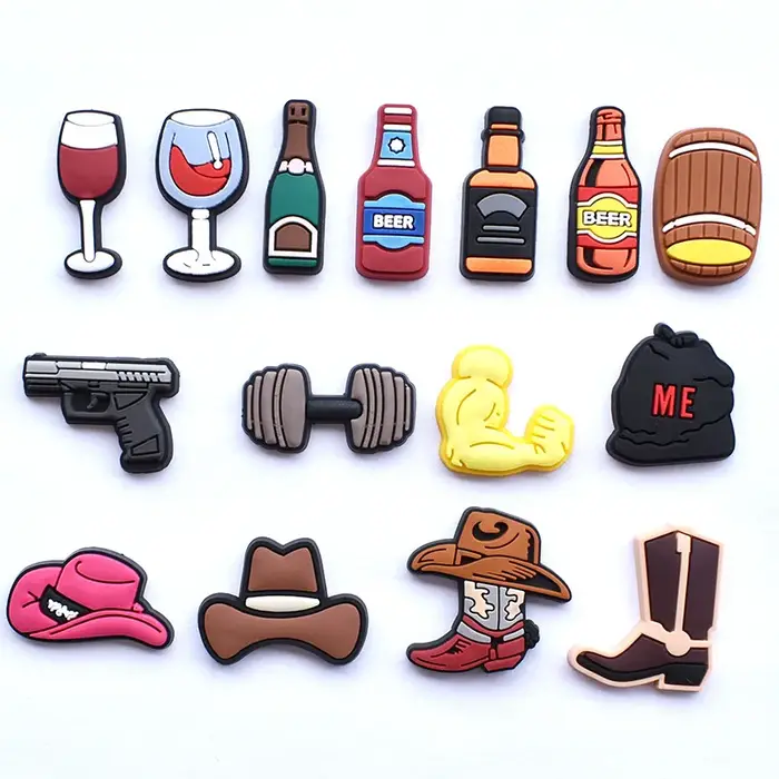 Boucle de décoration de chaussures en PVC, breloques, accessoires, bouteilles de bière, chapeau, tas