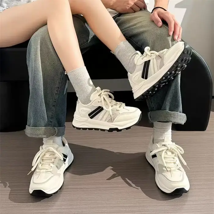 Nouvelles Chaussures de Sport Décontractées Printemps 2026 pour Femme – Style Simple