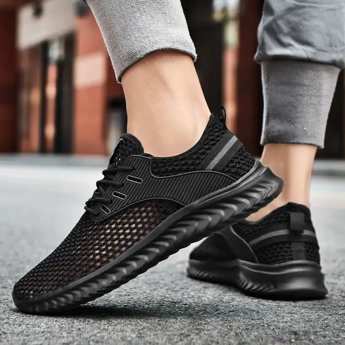 Baskets respirantes en maille creuse pour hommes, chaussures de sport de tennis d'été, chaussures de basket-ball, marche décontractée, originales, hommes