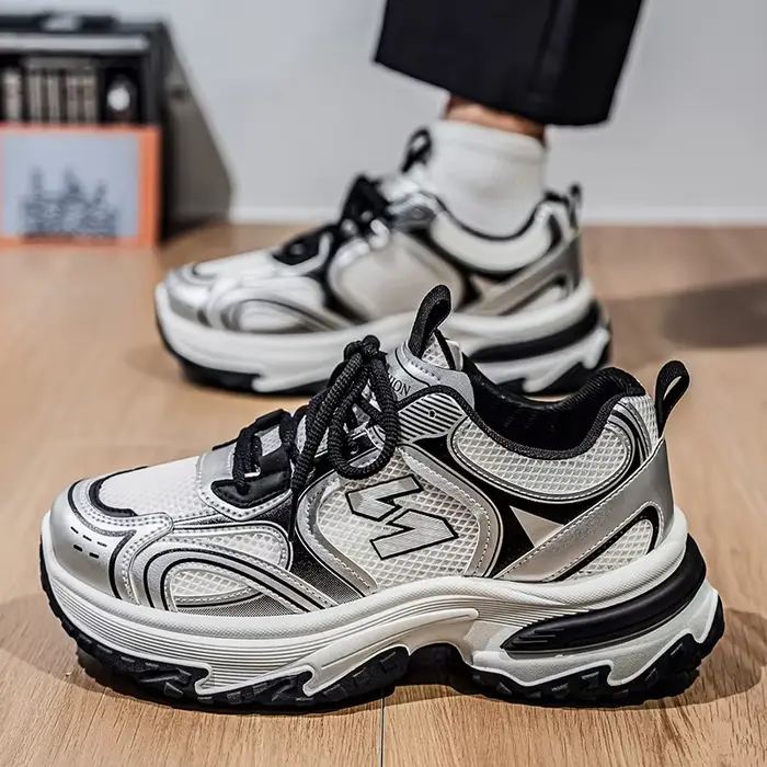 Chaussures de sport décontractées multifonctionnelles pour hommes, avec hauteur accrue à l'intérieur