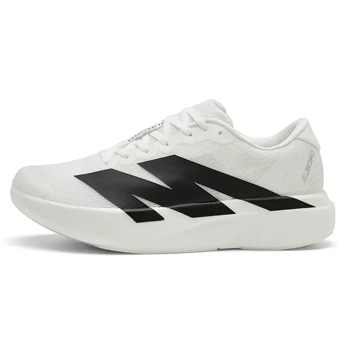 Chaussures de course à semelle en carbone pour hommes et femmes, baskets de sport athlétiques à semelle épaisse et coussinée, avec empeigne jacquard, pour la course sur route et l'entraînement quotidi