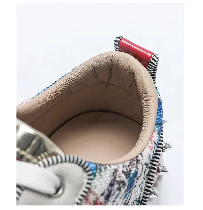 Nouvelle personnalité de rue chaussures de skate hommes tendance baskets rivets coniques décontracté clouté formateurs