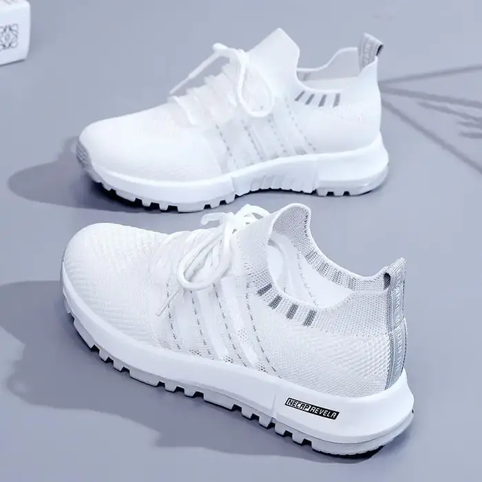 Baskets à plateforme blanche pour femmes chaussures décontractées 2025 chaussures de Sport en maille