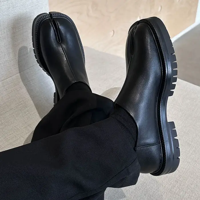 2025 Mocassins Tabi à plateforme épaisse pour femme, de créateur de luxe, à bout fendu, 35-45, unise