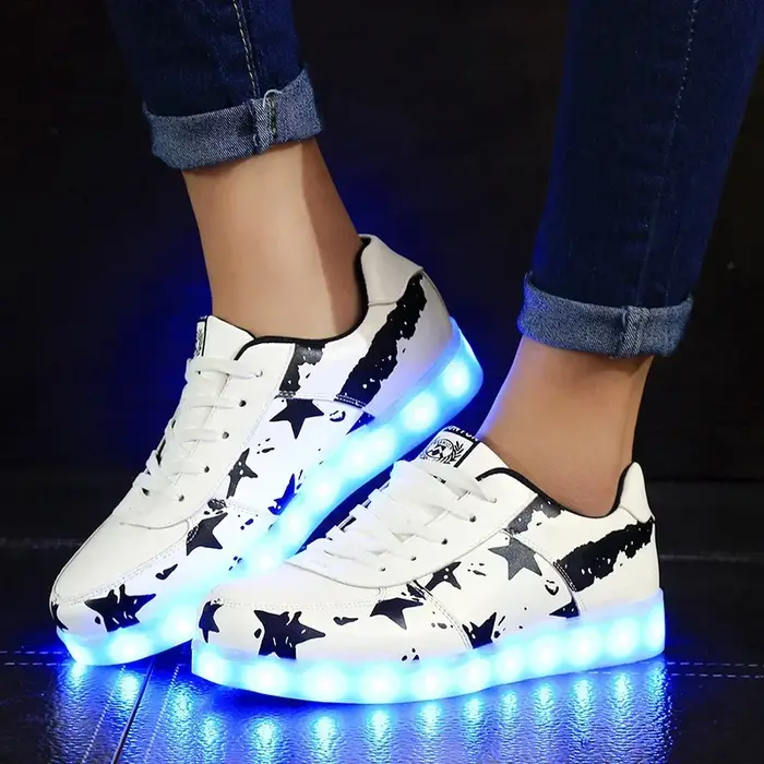 Baskets lumineuses pour femmes chaussures