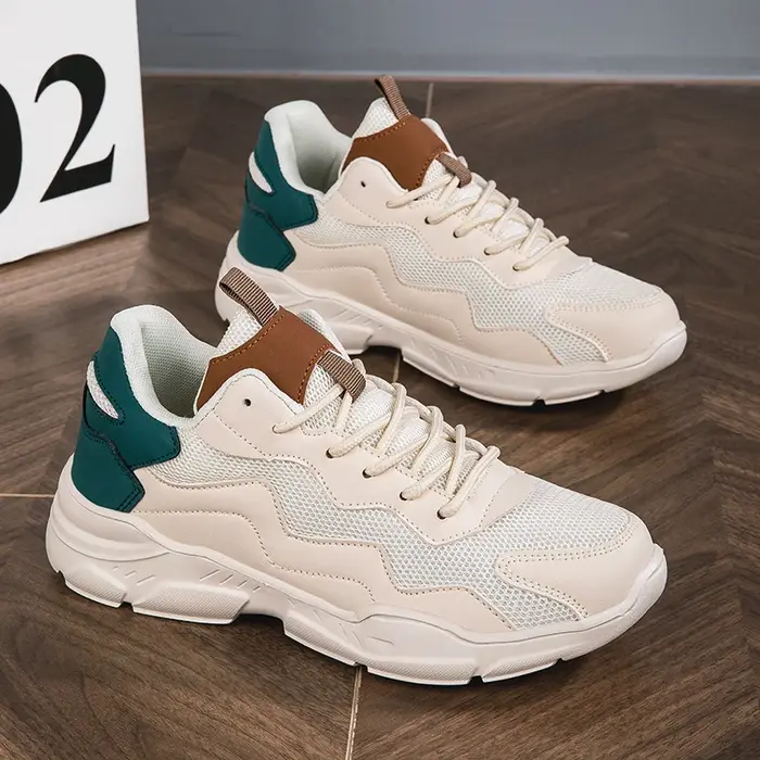 Les chaussures de marche à fond plat pour femmes avec maille et semelles épaisses sont les meilleures