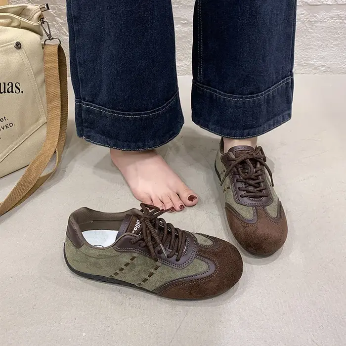 Chaussures Deqin rétro à la mode et légères pour femmes
