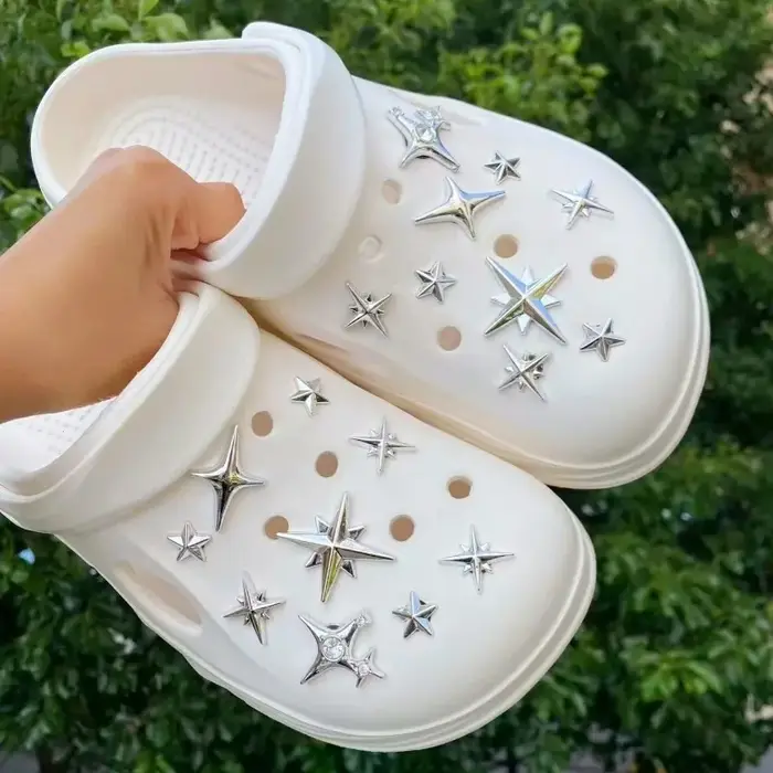 18 Accessoires de chaussures étoile argentée pour la mode DIY - Décorations amusantes et multifonctionnelles pour