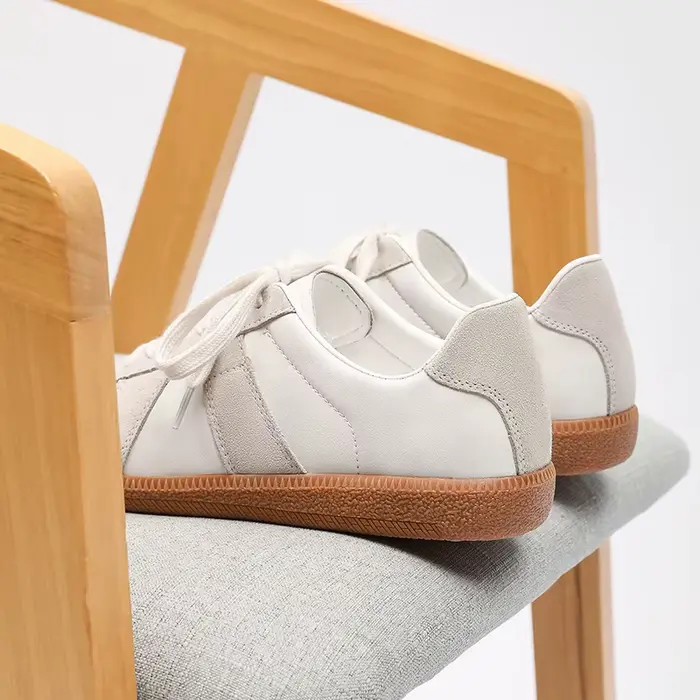 Chaussures pour hommes baskets de créateur 2025 automne mode rétro à lacets étudiant femmes formateurs en cuir