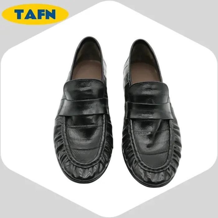 Chaussures plates en peau d'anguille 100% authentiques