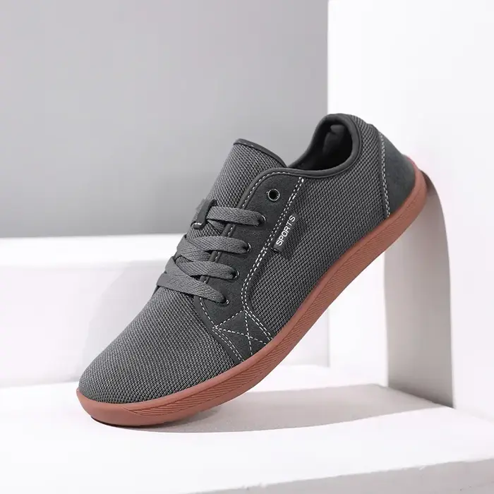 Chaussures de course décontractées pour hommes à bout large et semelle plate