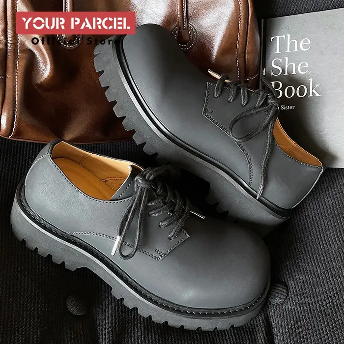 Chaussures en cuir mat pour hommes