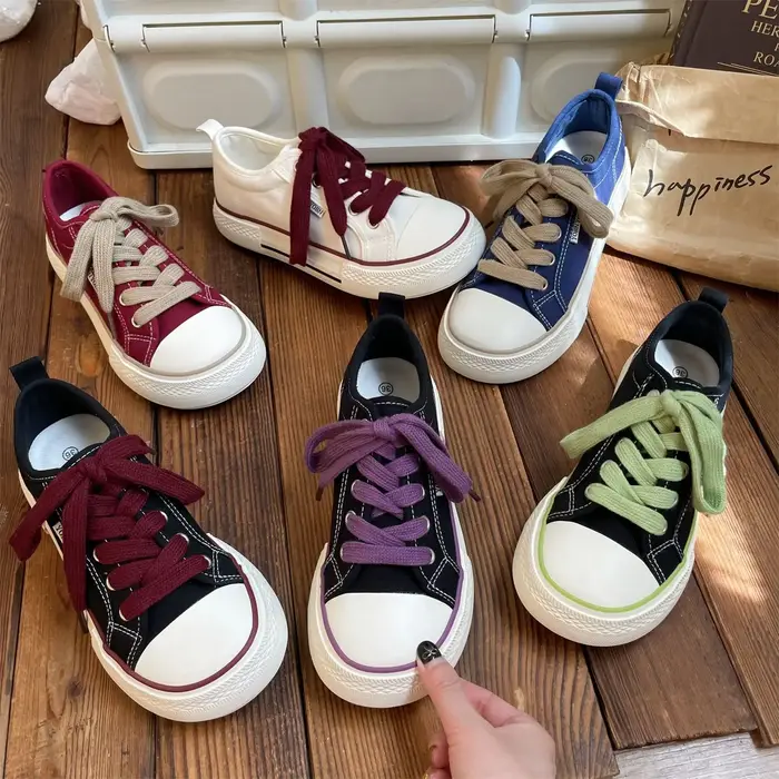 Chaussures plates en toile pour femmes
