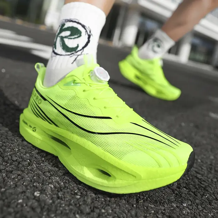 Chaussures de course pour hommes et femmes