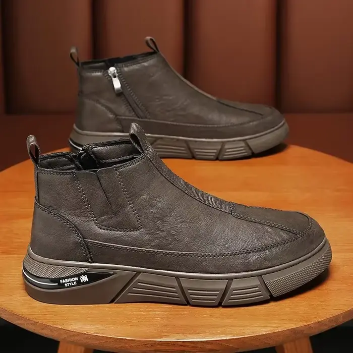 Hommes baskets chaussures en cuir bottes hautes anti-dérapant résistant à l'usure imperméable moto hommes botte de sécurité Chelsea Bota Masculina