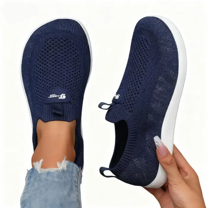 Chaussures plates à bout large pour femmes