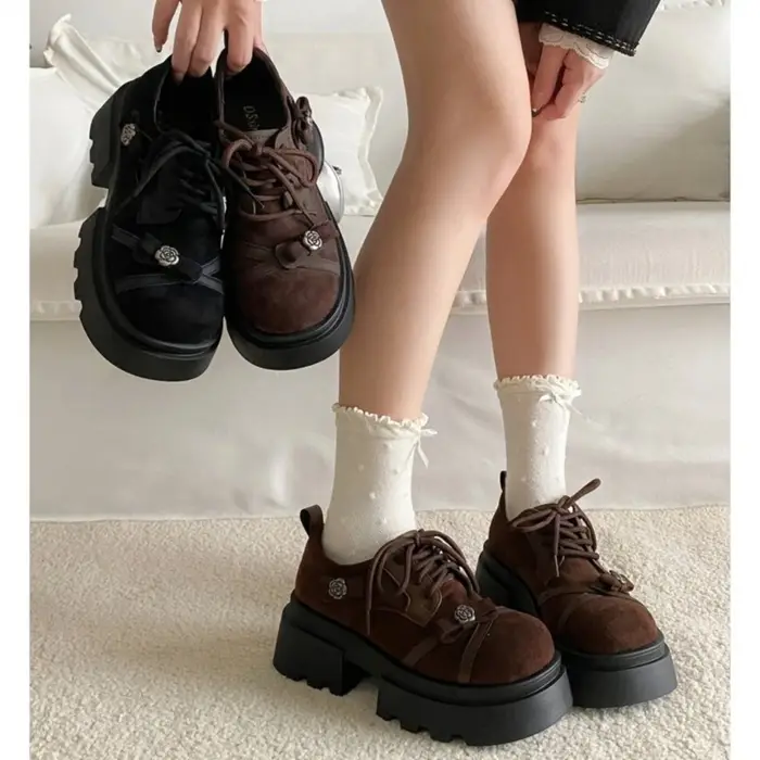 Chaussures à plateforme tendance Y2K pour femmes avec boucle rose et lanières