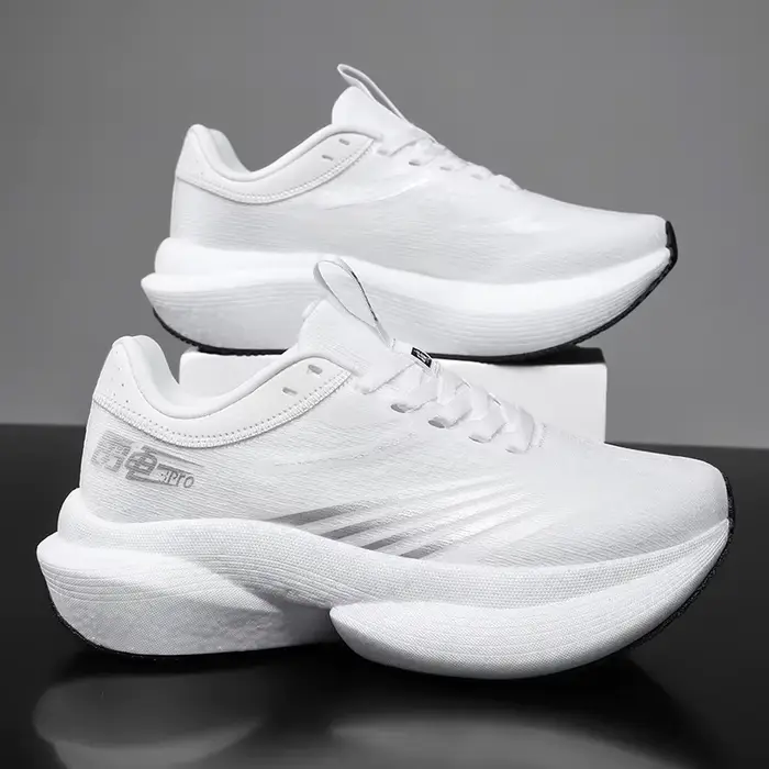 Nouvelles chaussures de course à pied avec plaque en carbone pour marathon