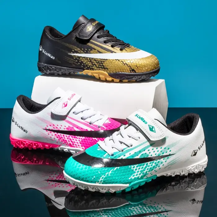 Nouvelles chaussures de football pour enfants, chaussures de sport d'intérieur, entraînement de futsal, match sur gazon, chaussures de sport ultralégères confortables pour adultes, chaussures de footb