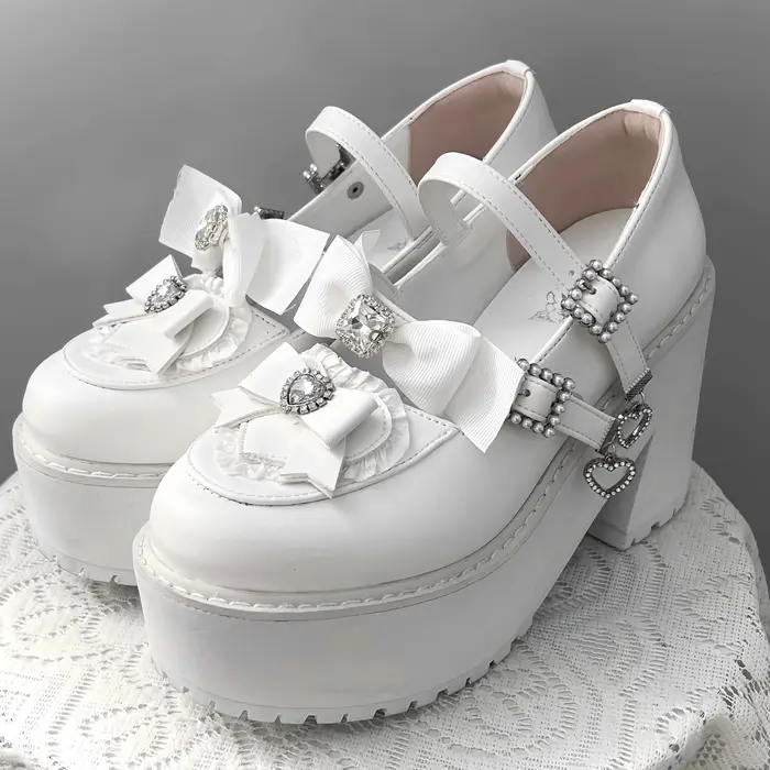 Chaussures à Plateforme Japonaises avec Nministériels d en Strass