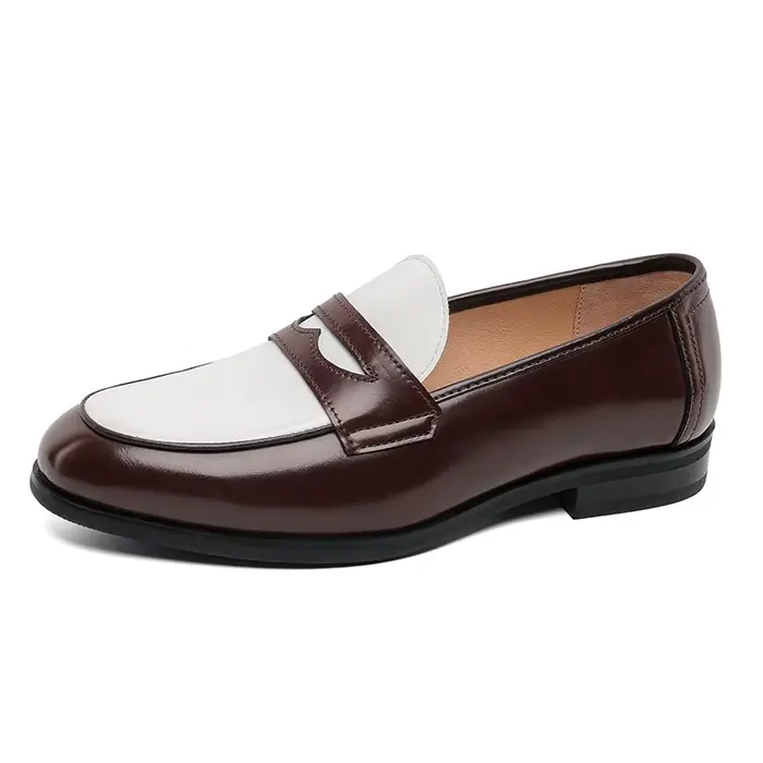 2025 Chaussures en cuir pour hommes Mocassins confortables à enfiler Yuppie Brogue