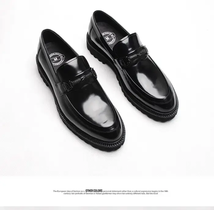 Chaussures en cuir à l'offre elles épaisses pour hommes, mocassins en cuir couche supérieure, chaussures de costume