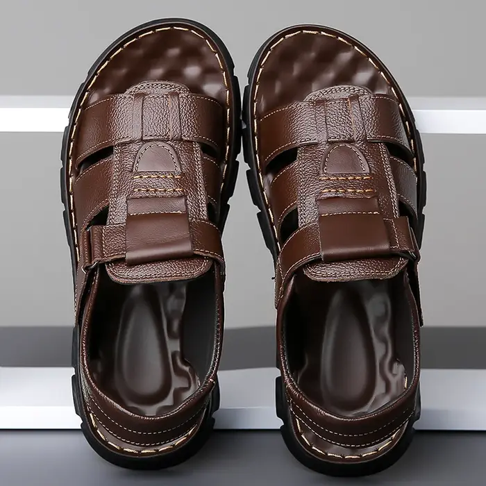 Sandales pour hommes, chaussures ajustables de couleur unie, confort décontracté d'été avec semelle