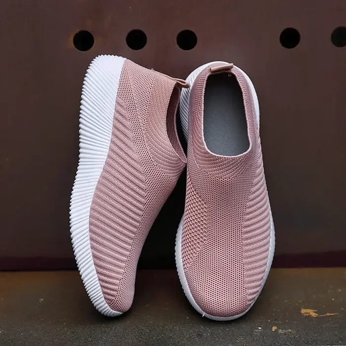 Baskets Blanches Légères à Enfiler pour Femme