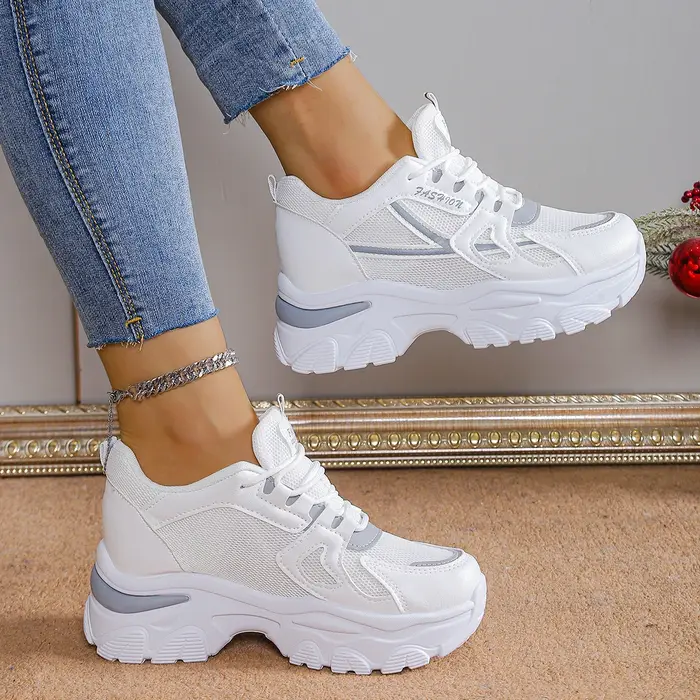 Plate-forme chaussures de sport pour femmes blanc décontracté maille respirant baskets hauteur augmenter à lacets printemps automne Tennis Feminino