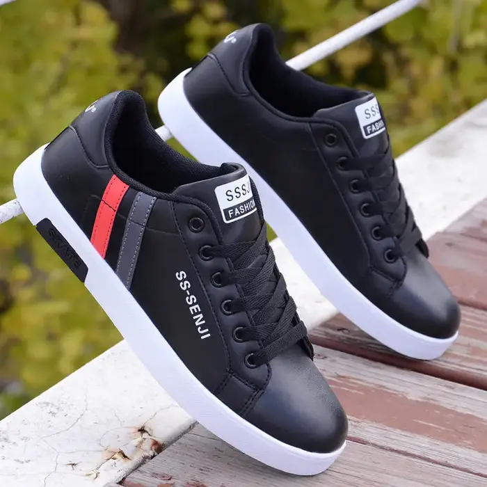 Chaussures de skateboard pour hommes, baskets basses blanches respirantes, à lacets plats, pour voya