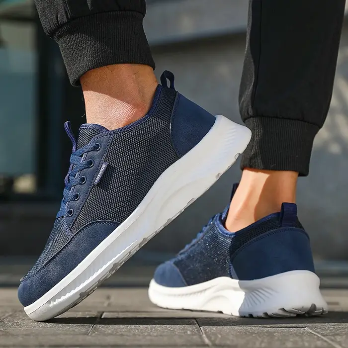 Chaussures minimalistes à bout large pour hommes