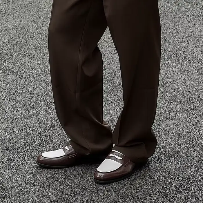 2025 Chaussures en cuir pour hommes Mocassins confortables à enfiler Yuppie Brogue